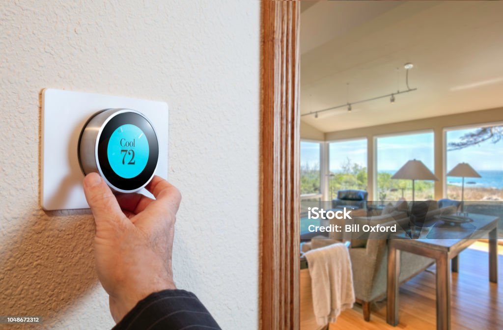Domótica casa - termostato Nest controlando temperatura de vivienda